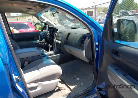 2010 Toyota Tundra Grade 5.7L V8 from USA, damaged, VIN 5TFUY5F13AX103560